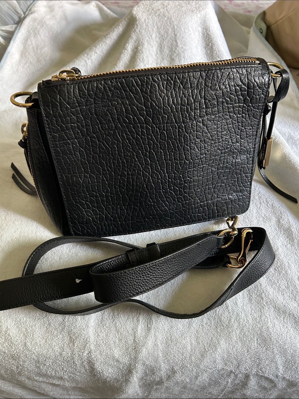 Vince camuto Women's Black Leather Crossbody Bag with Gold Hardware